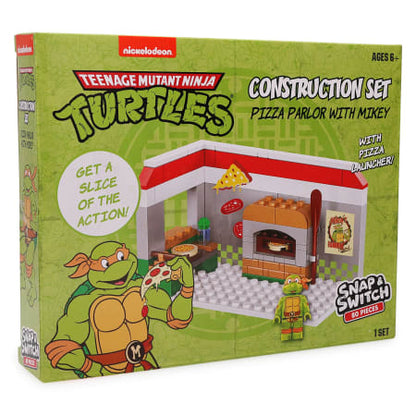 Teenage Mutant Ninja Turtles Pizza Parlor with Mikey Build Set & Figure - 80 Pieces