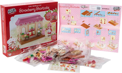 Strawberry Shortcake Bakery Build Set & Figure - 112 pieces
