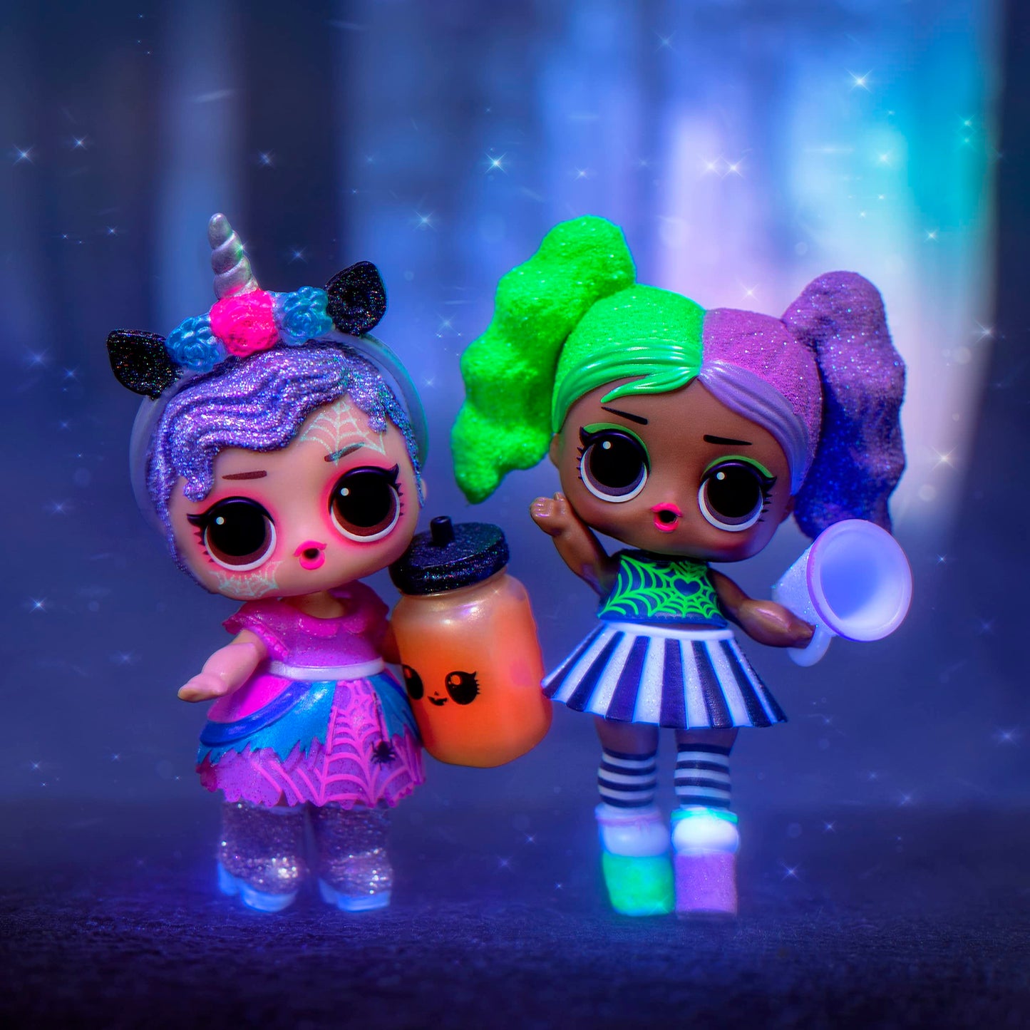 L.O.L. Surprise! Limited Edition Glitter Glow Doll Cheer Boo with 7 Surprises