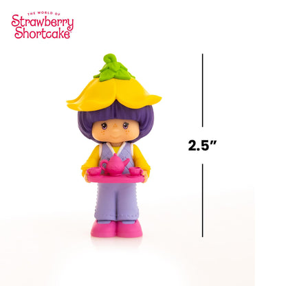 The World of Strawberry Shortcake Almond Tea 2.5-inch CheeBee Figure