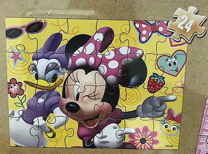 Spin Master Minnie Mouse 5 Jigsaw Puzzles with Wood Storage Box